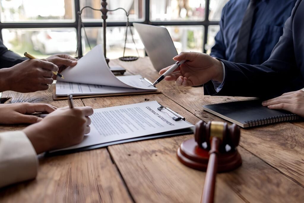 צוואה בכתב יד – למה מדובר בפצצת זמן משפטית שעלולה לפרק את המשפחה שלכם?